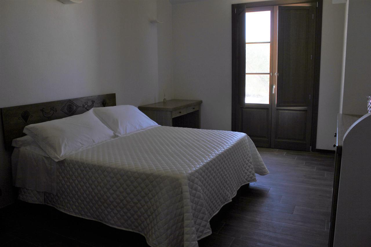 Serra Niedda Resort & Agriturismo 索尔索 外观 照片