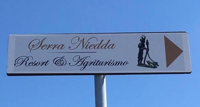 Serra Niedda Resort & Agriturismo 索尔索 外观 照片