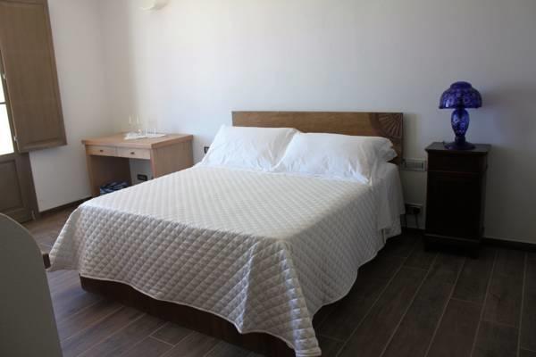 Serra Niedda Resort & Agriturismo 索尔索 外观 照片